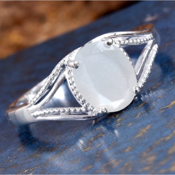Jewelry - Sri Lankan Silver Moonstone Sterling Silver Ring